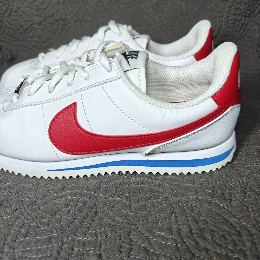 Nike Cortez Basic Leather White Pink Classic Sneakers Big Kid Youth Shoe Size 4Y